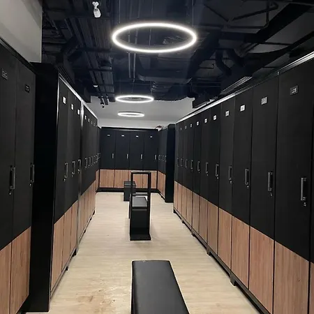 Woodside & By Slopeview *