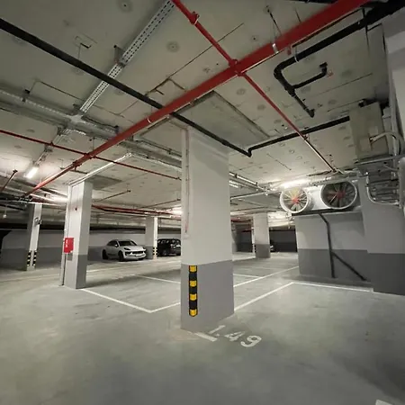 Woodside & By Slopeview *