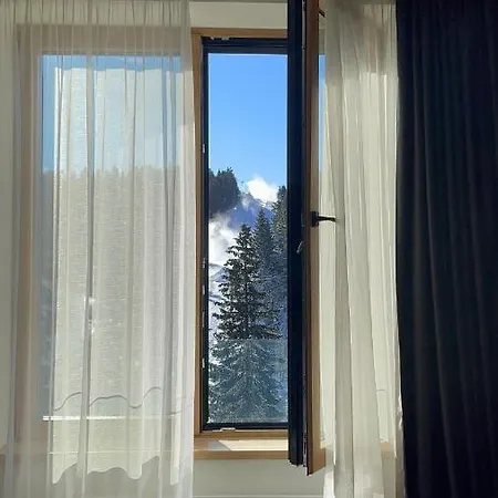 Woodside & By Slopeview Lägenhet *