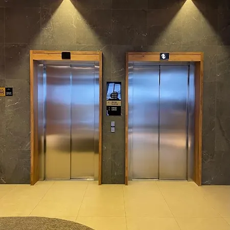 Woodside & By Slopeview Lägenhet *