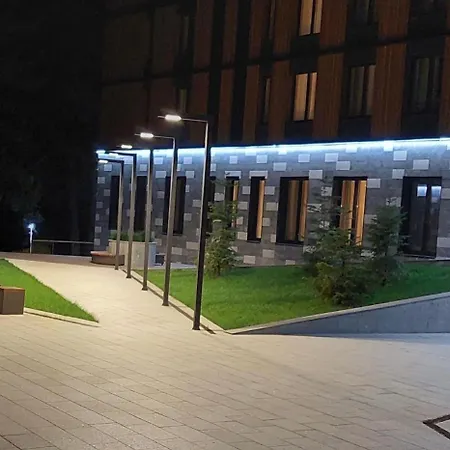 Woodside & By Slopeview